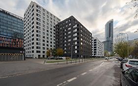 Luxurious Apartments With Balcony & Parking Gwiazdzista Wroclaw By Noclegi Renters